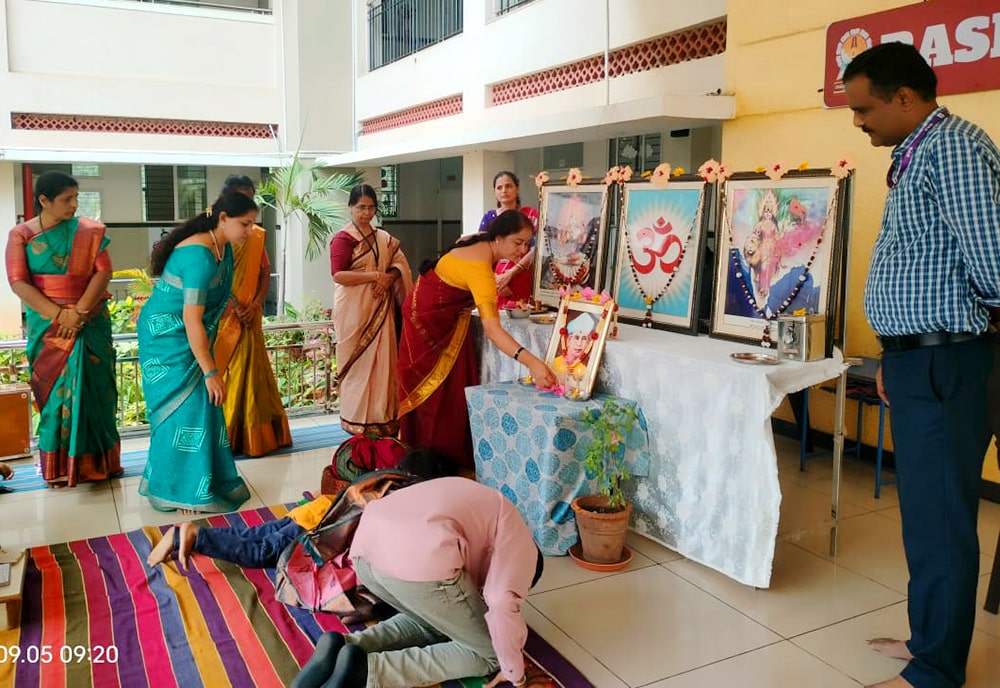 Teachers Day Celebration in RVK - Davanagere (9)