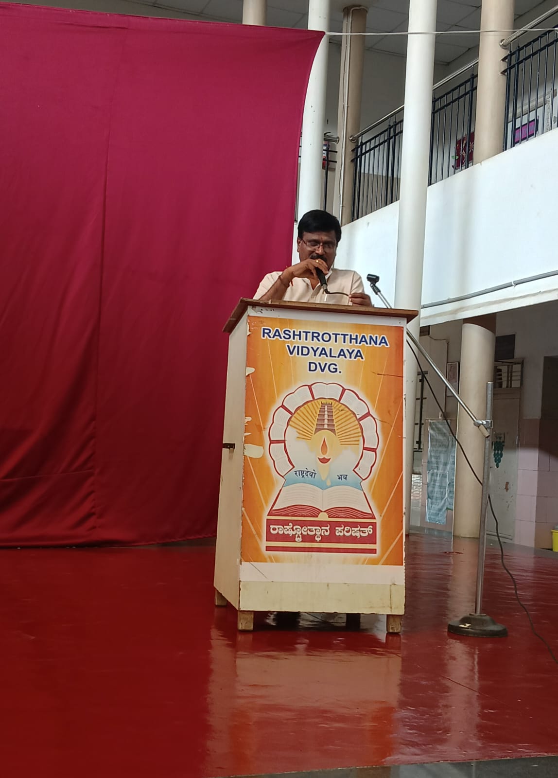 A condolence meeting in RVK - Davanagere (5)