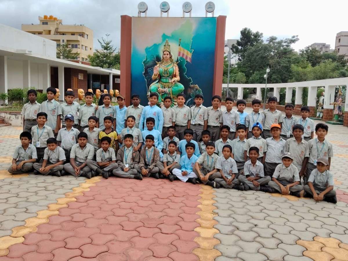 RVK – Davanagere Students Visited TKVK (6)