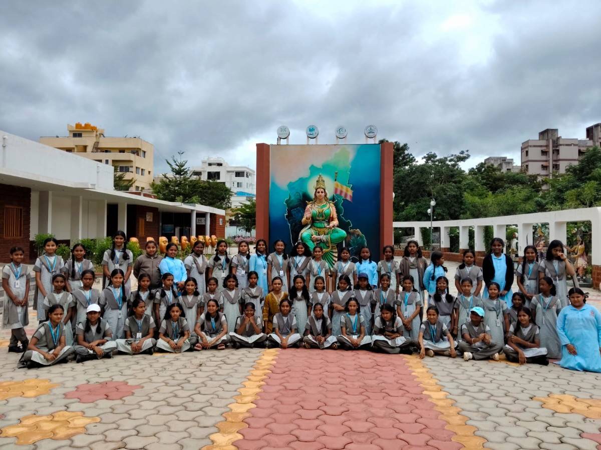 RVK – Davanagere Students Visited TKVK (7)